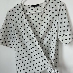 Polkadot wrap top